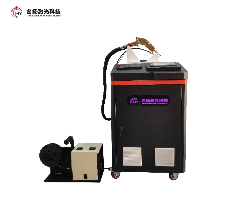 手持激光焊接機(jī)金屬窗焊接
